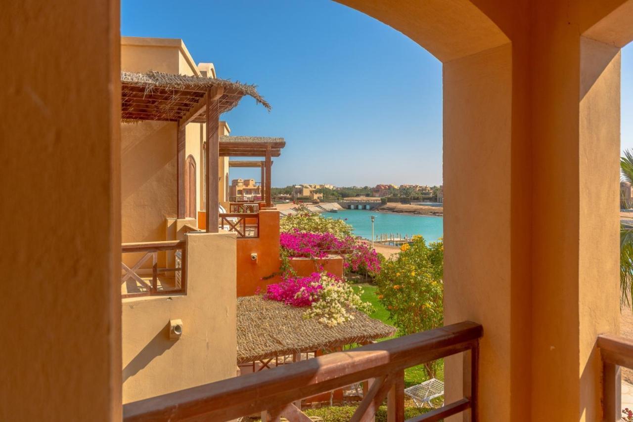 Sabina Classy 1 Bedroom Lagoon View & Pool El Gouna *